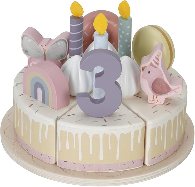 Torta di compleanno in legno con accessori